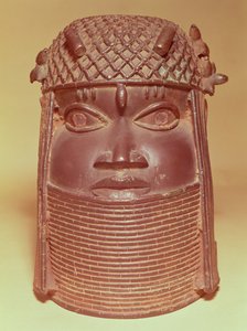 Benin-naamio (messinki)